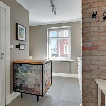 Апартаменти Grand - Entry - With Garden In *