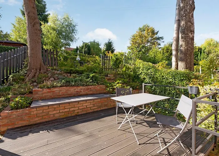 Grand - Entry - With Garden In Apartament *